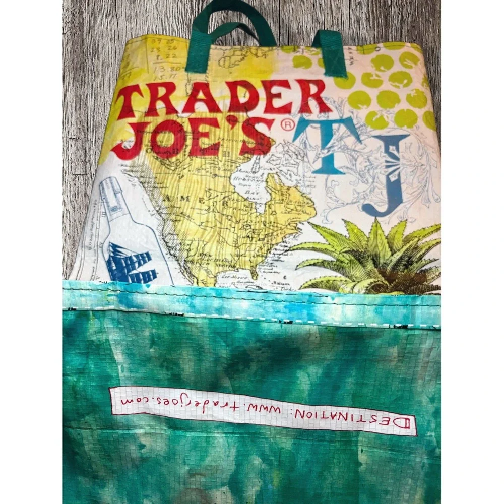 Trader Joe's Reusable Grocery Shopping Bag Pirate Ship Crab Moon Map Rare